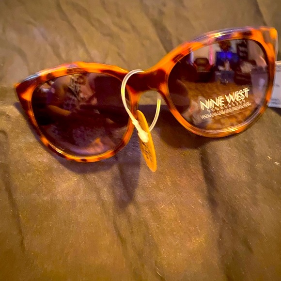 Nine West leopard sunglasses,NWT,props not included - Picture 12 of 16